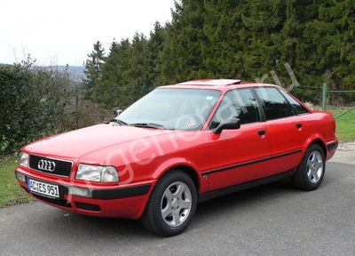 Лобовое стекло Audi 80 B4